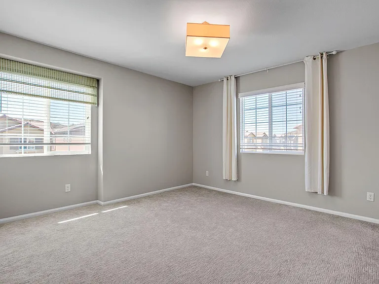 5605 Estrella Way — Photo 25