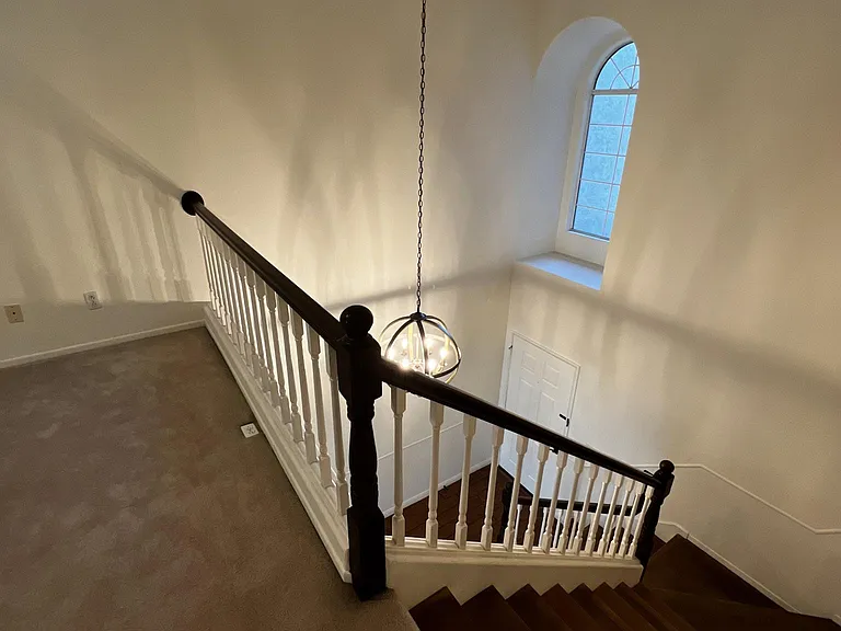 1888 Matin Cir — Photo 43