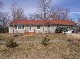 308 W 5th St, Gridley, IL 61744