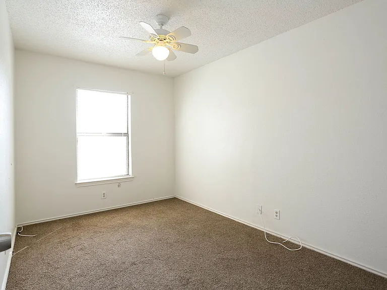 11009 Almond Park — Photo 17