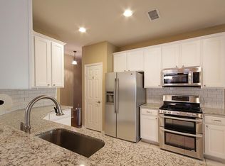 22 Alderon Woods Pl, Spring, TX 77382