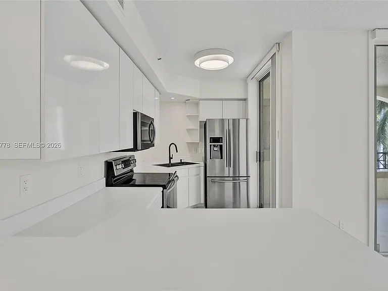 1834 Brickell Ave #31 — Photo 4