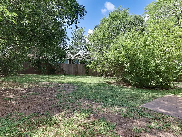 656 Mairo St — Photo 18