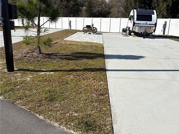 3rd image of 356 Horizon RD