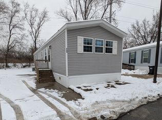 720 Briarwood Dr, Justice, IL