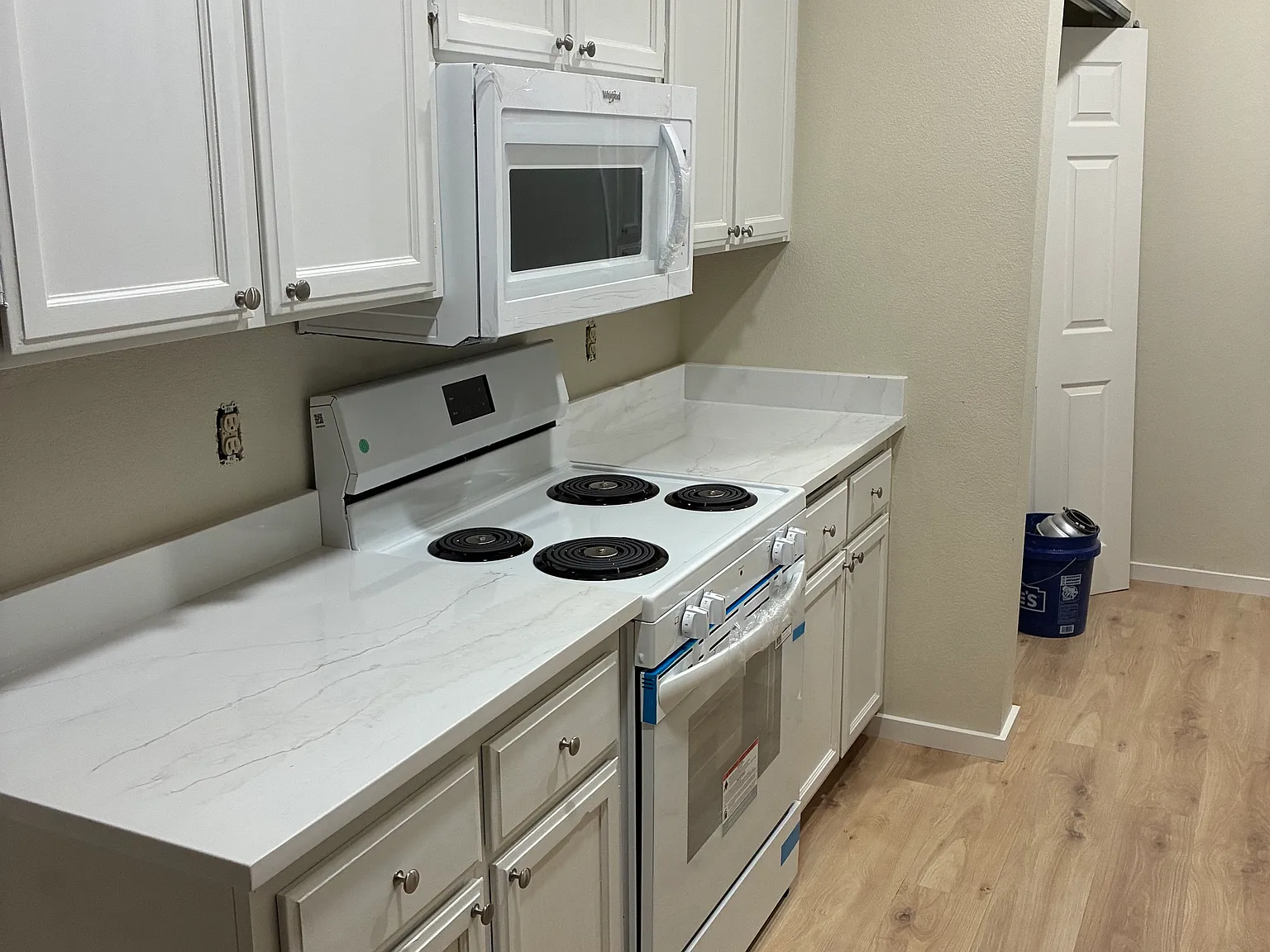 2 bed, 1014 sqft, $2,350 — Photo 2