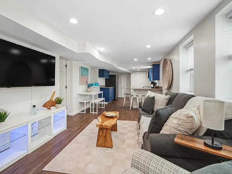 105 N New Haven Ave #1 — Photo 15