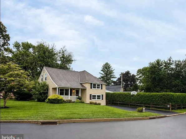 2570 Rosewood Ave, Abington, PA 19001