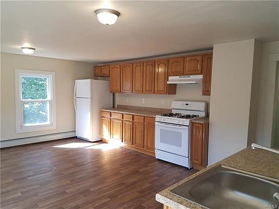 2nd image of 7 Crawford St