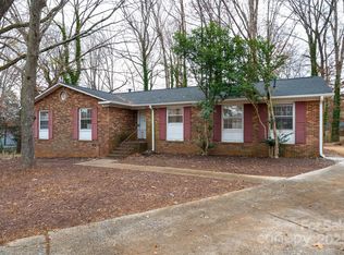 3100 Glenelm Ct, Charlotte, NC 28212