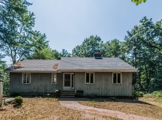 63 Lawrence Rd, Derry, NH 03038