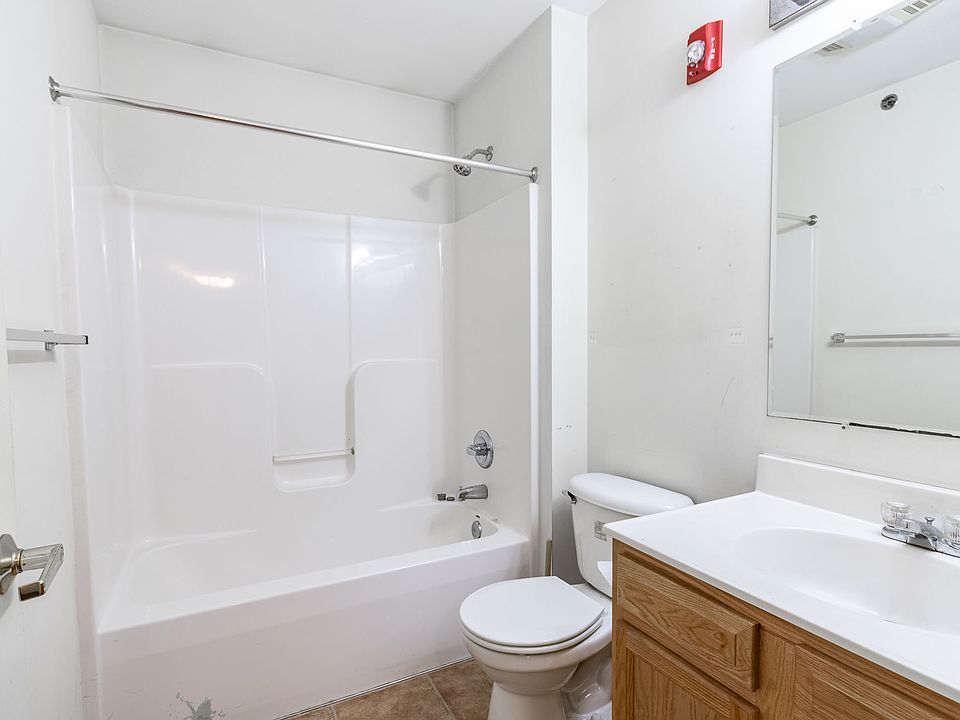 1st image of 525 Grant Ave #301