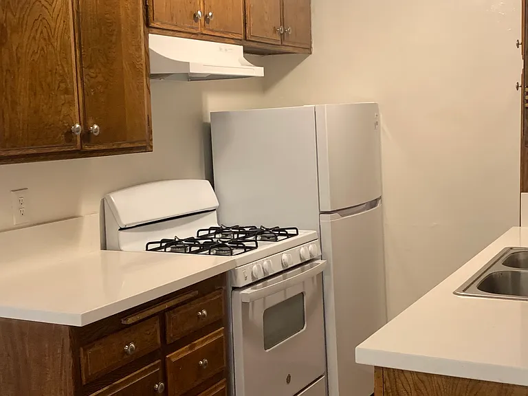607 Marine St #7 — Photo 5