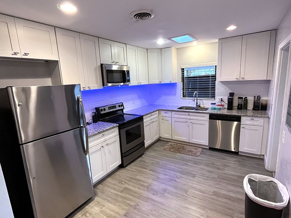 1st image of 3127 Martinique Way