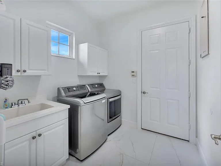 8957 Shenendoah Cir — Photo 37