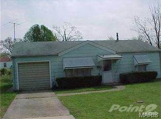 9858 Dennis Dr, Saint Louis, MO 63136