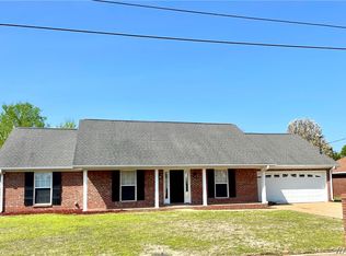 10226 Sunlight Dr, Tuscaloosa, AL 35405