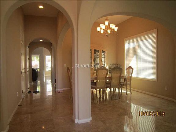 4th image of 11694 Bradford Commons Dr