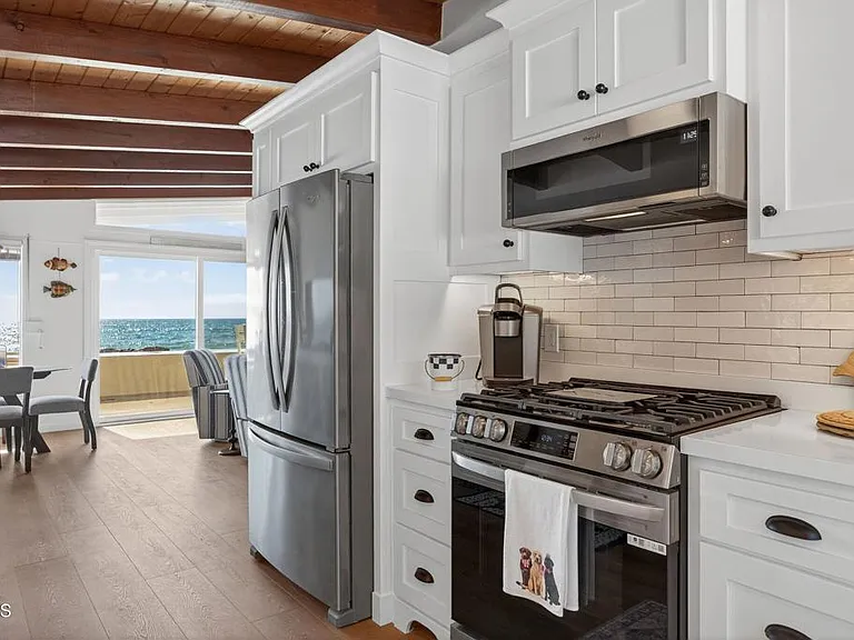 3884 Pacific Coast Hwy — Photo 15