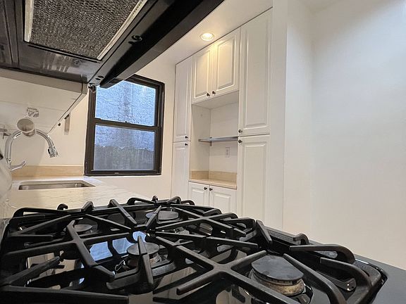 2nd image of 336 E 71st St APT 5B
