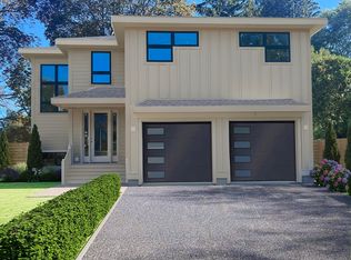 23 Pilgrim Rd, Wellesley, MA 02481