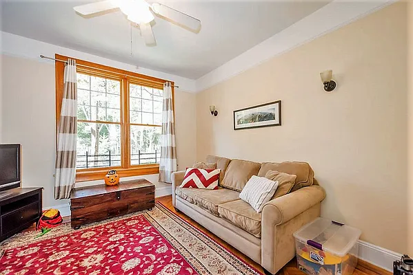 Rented by Tri Boro Terrace Realty | media 8