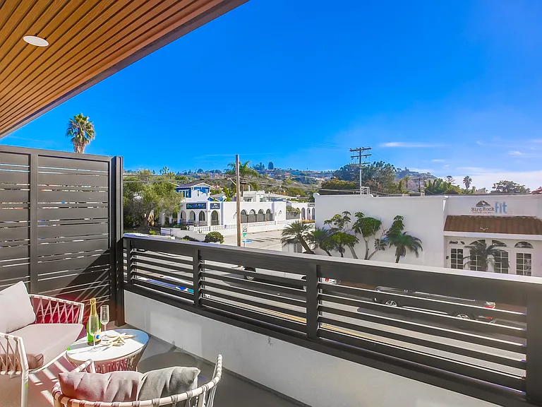 510 Nautilus St #1 — Photo 23