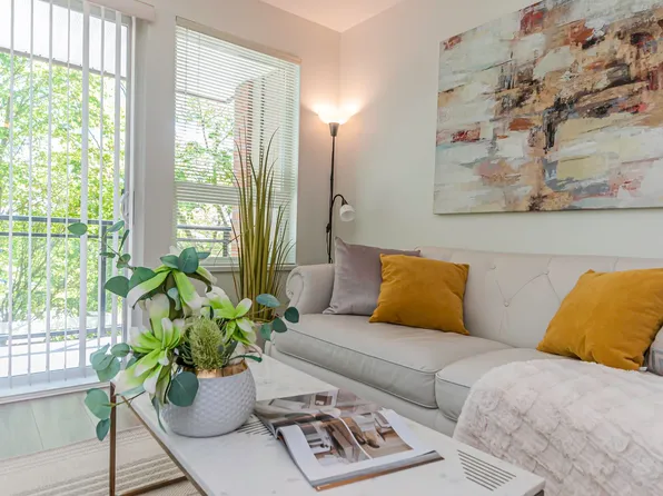 9500 Odlin Rd #205, Richmond, BC V6X 0H5