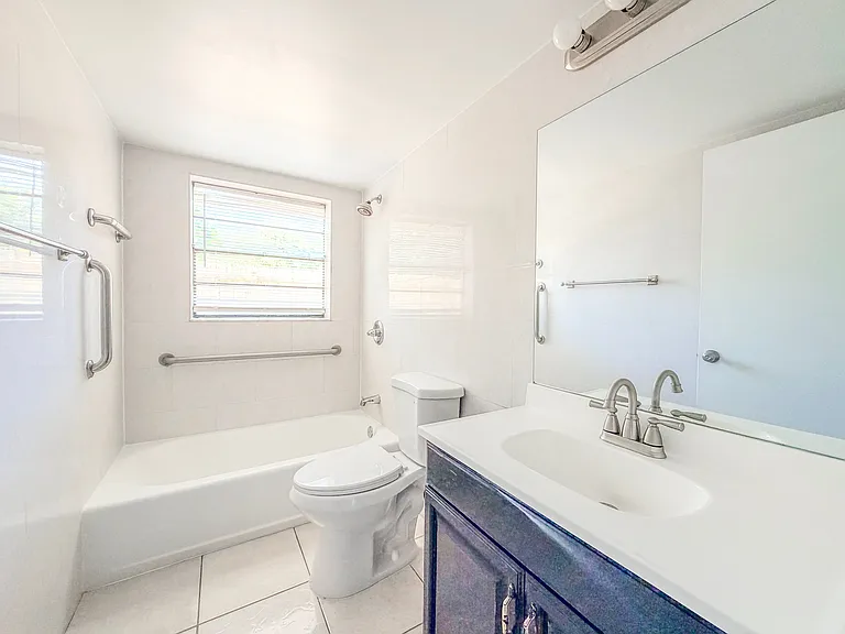 1515 N Federal Hwy #1 — Photo 7