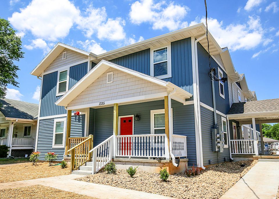 1st image of 1325 E Cherry St #1D