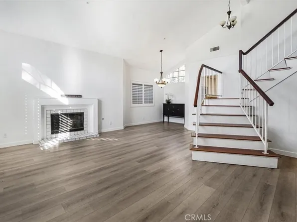 7800 Somerset Ln, Highland, CA 92346