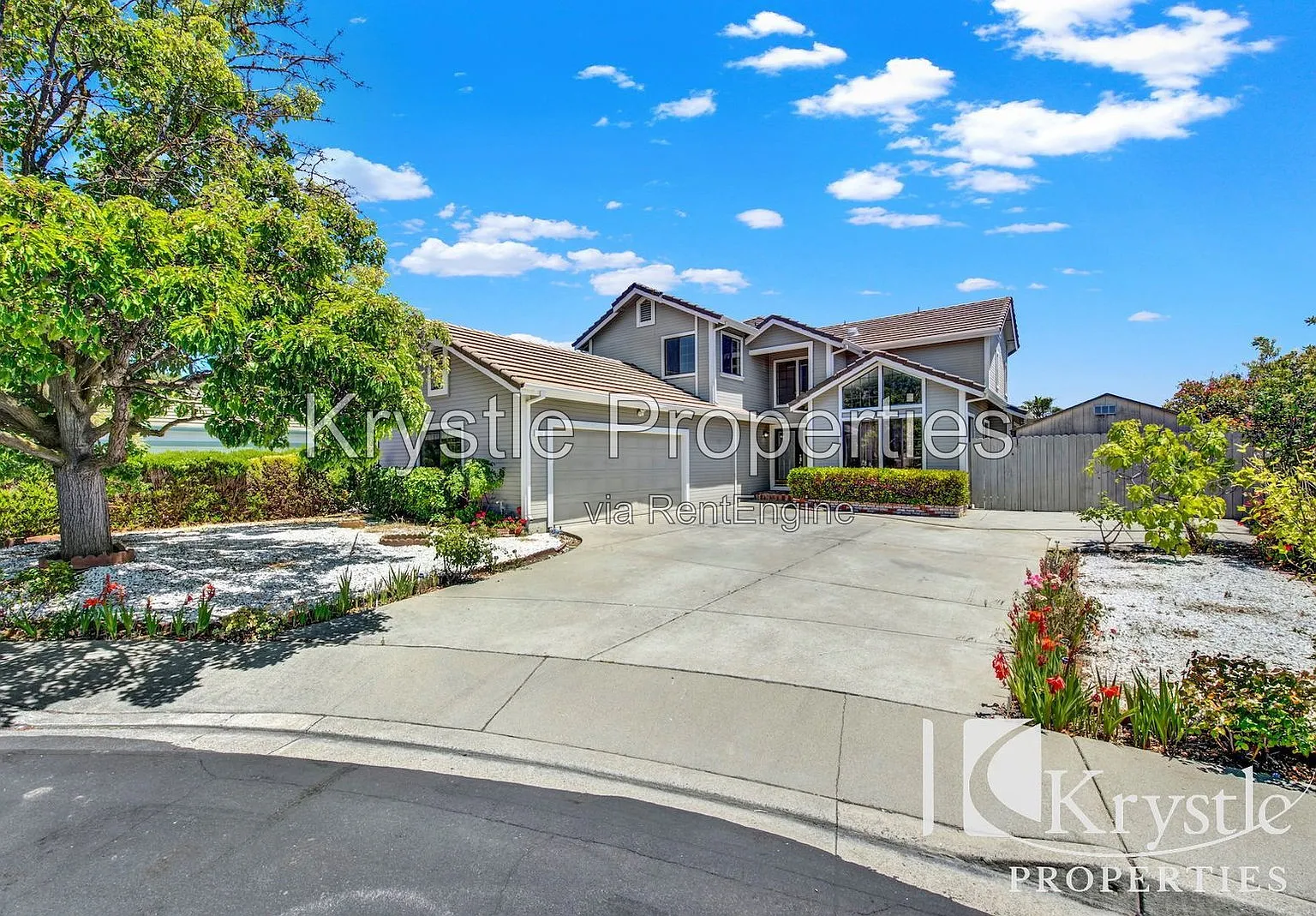 3 bed, 2.5 bath, 2606 sqft, $3,550 — Photo 3