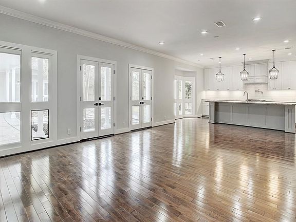 5th image of 5002 Jackwood St