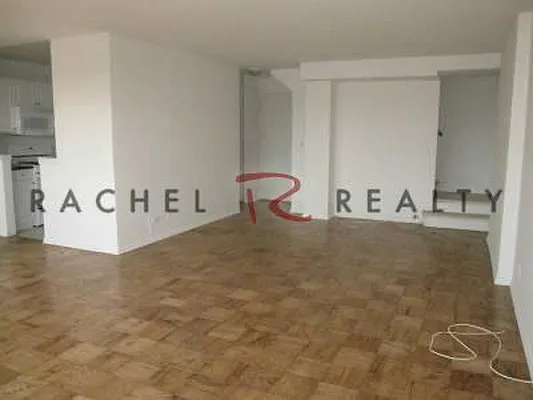 Rented by Rachel Realty | media 14