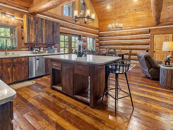 2nd image of 43 Valley Of The Pines Rd