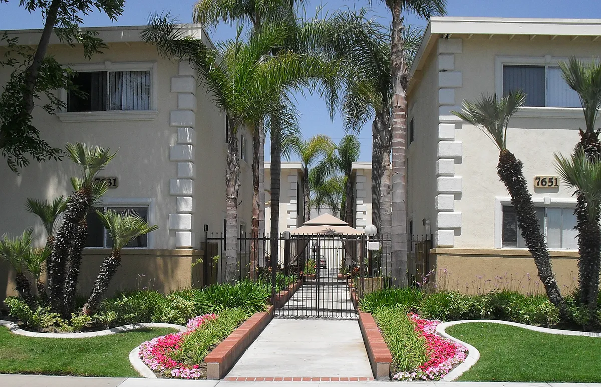 Building Photo - Parkridge Apartments