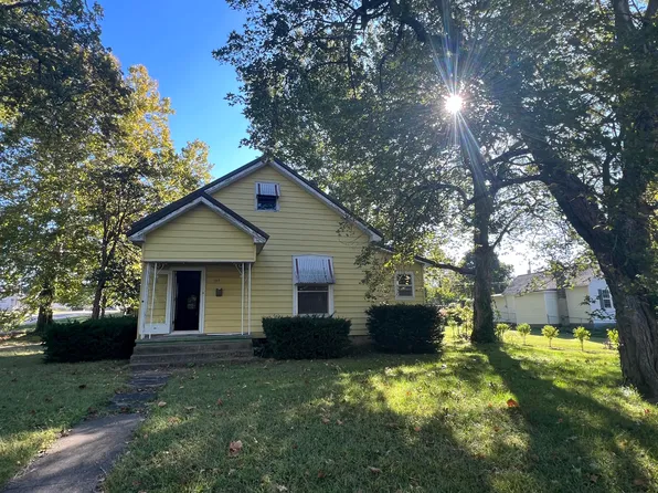 606 N Elm Street, Pierce City, MO 65723