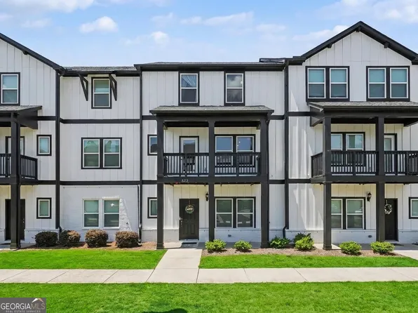 823 Mackay Crk, Woodstock, GA 30188