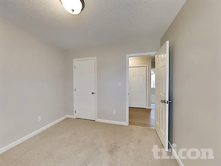 1428 Smokey Mountain Dr — Photo 10