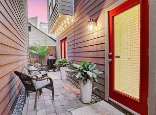 944 W 22nd St, Houston, TX 77008