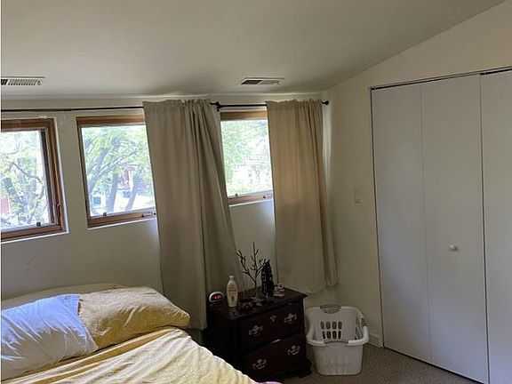 5th image of 2643 N Sheffield Ave APT 3