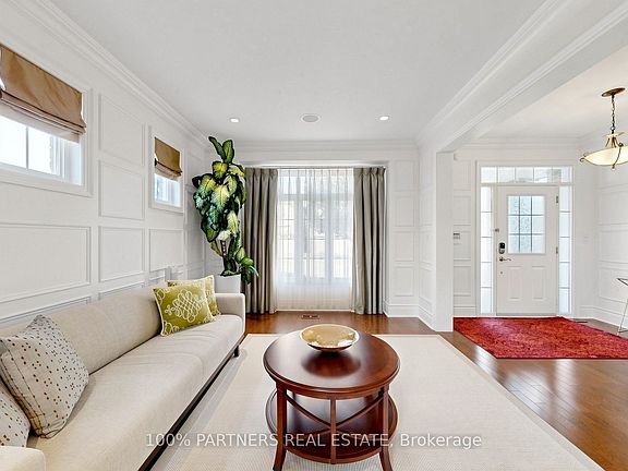 4th image of 33 Earnshaw Dr