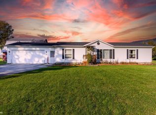 6740 Kilgore Rd, Croswell, MI 48422