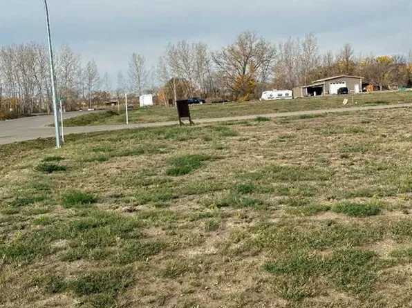 3027 12th St, Coaldale, AB T1M 1C8