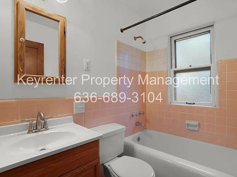 1045 N New Florissant Rd — Photo 12
