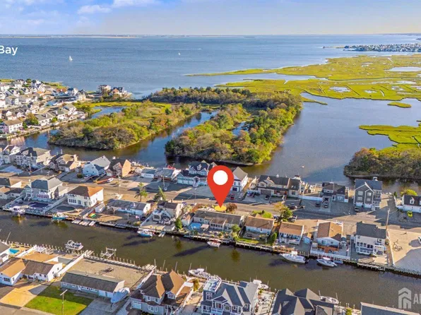1122 Laurel Blvd, Lanoka Harbor, NJ 08734