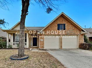 1602 Wood Ridge Ct, Corinth, TX 76210