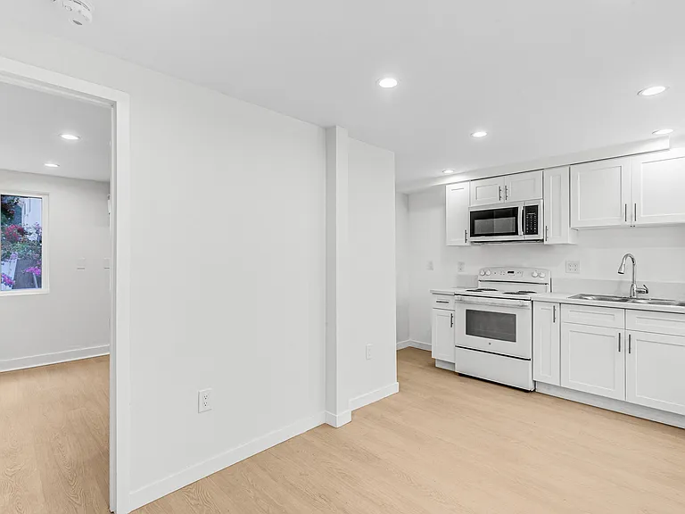 1144 S Wooster St #2 — Photo 2