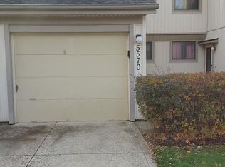 5570 Candlewood Ct #242, Cleveland, OH 44134