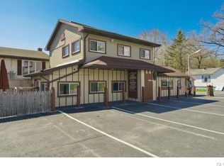 1453 Lake Minsi Dr, Bangor, PA 18013